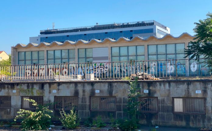 Schwimmhalle Dresden. Foto: Paulae/CC BY-SA 4.0